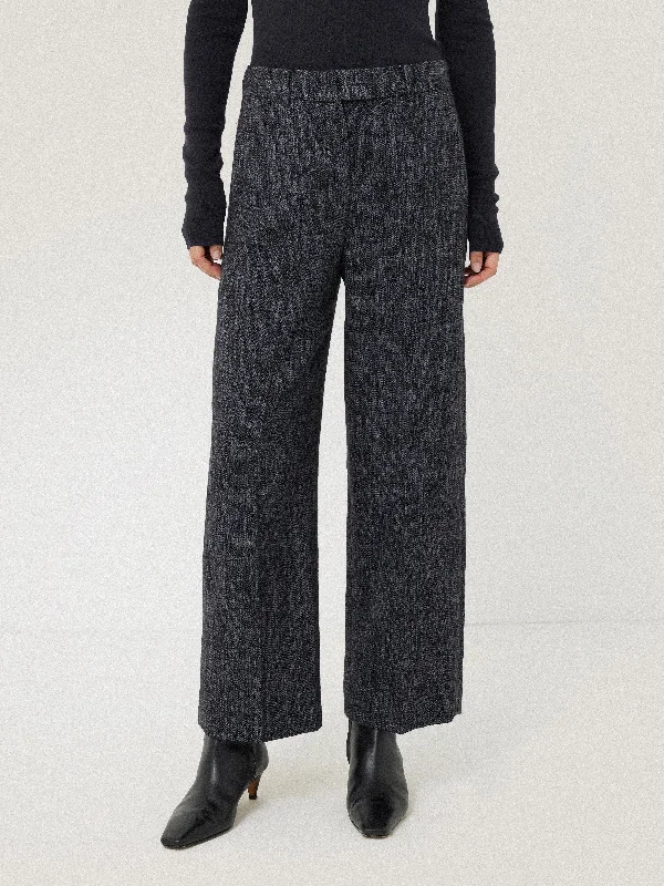 Urban Femme Streetwear Hale Boucle Cropped Trousers | Navy