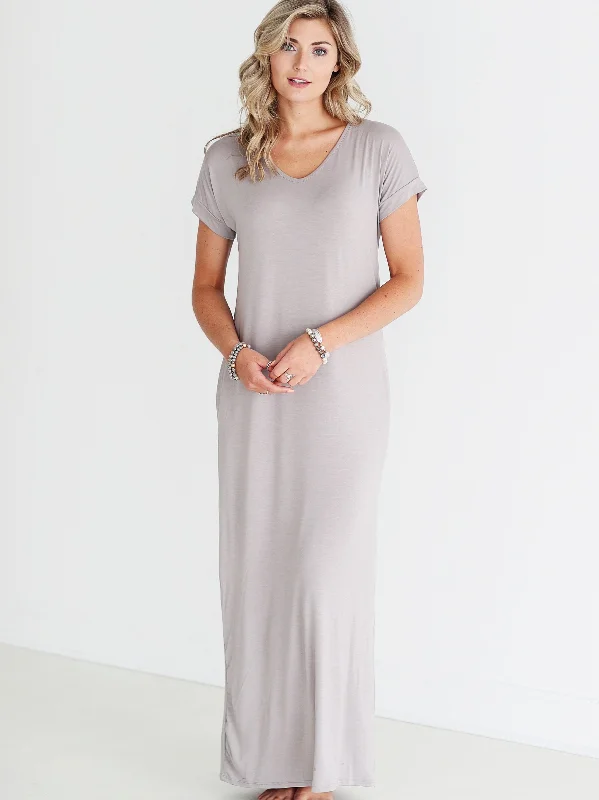 Exclusive Discount Chelsea Gray DLMN Straight Cut Maxi Dress