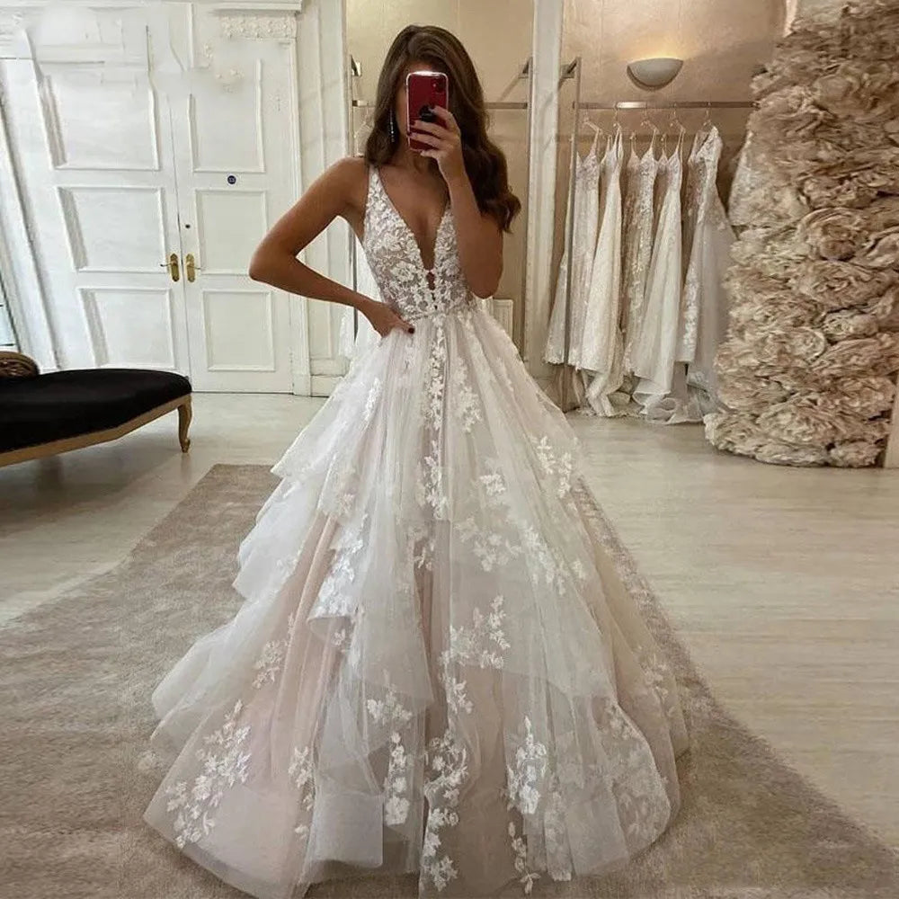 Trend Alert A-Line V-Neck Boho Wedding Dress Puffy Tulle Princess Bridal Dresses Plus Size Lace Appliques Backless Long Wedding Party Gowns