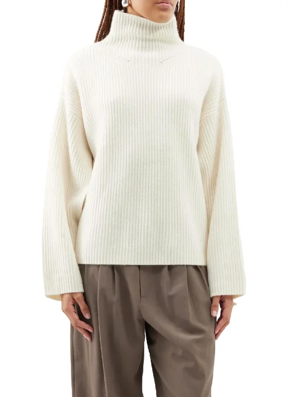 Trendy Casual Outfits Frankie Sweater In Ivory