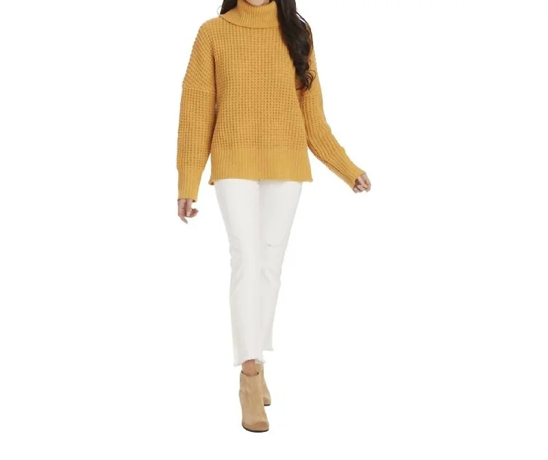 Sophisticated Style Randi Waffle Knit Sweater In Orange