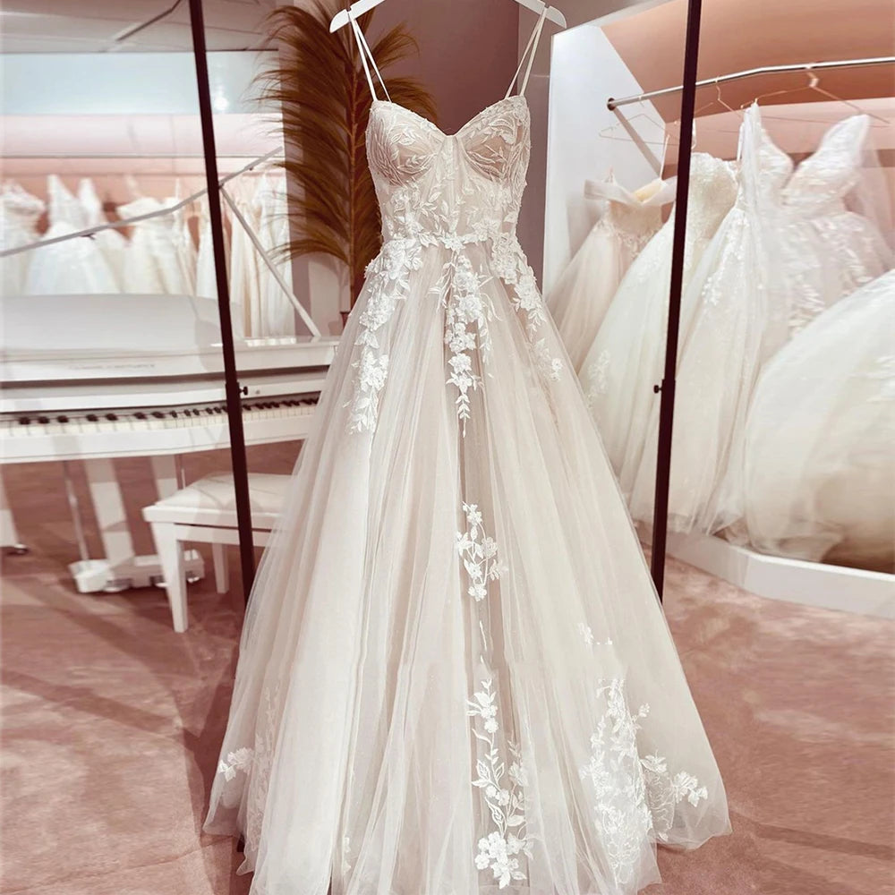 Vibrant Femme Fashion Women's Wedding Dresses Sexy Sleeveless Off Shoulder Lace Applique Bridal Gowns Tulle Formal Beach Party Robe De Mariée