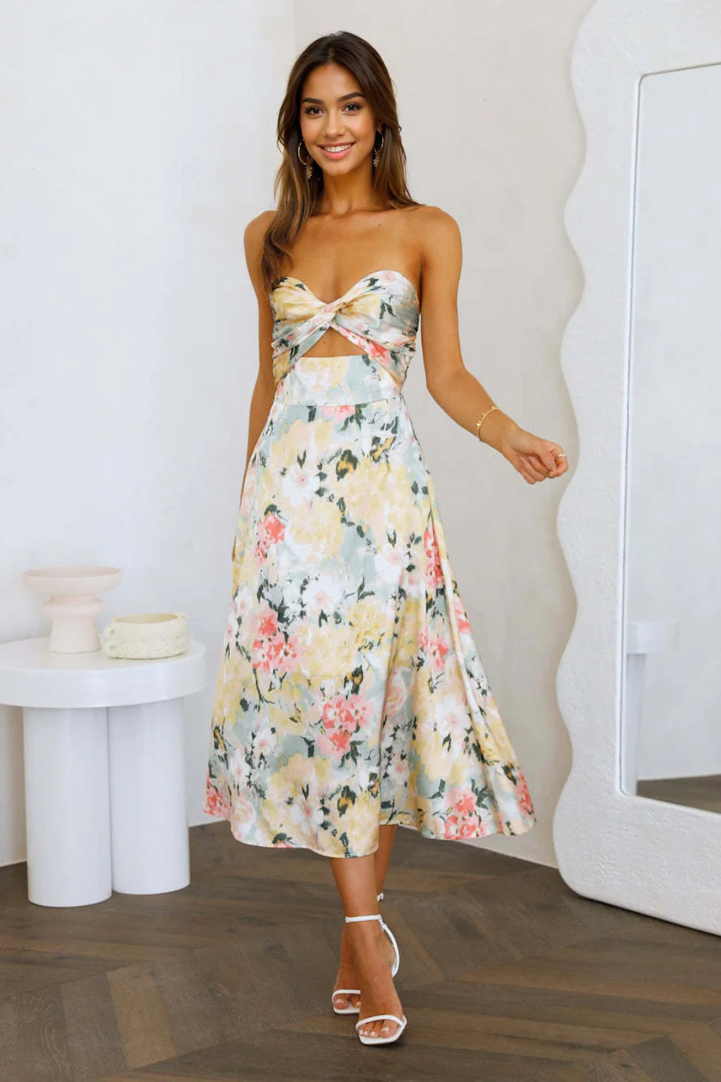 Online Boutiques Scenic Drives Midi Dress Floral