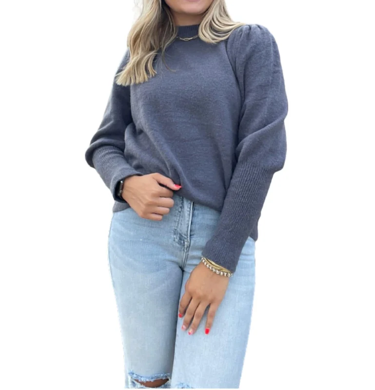 Versatile Wardrobe Essentials Luxe Soft Sweater In Charcoal