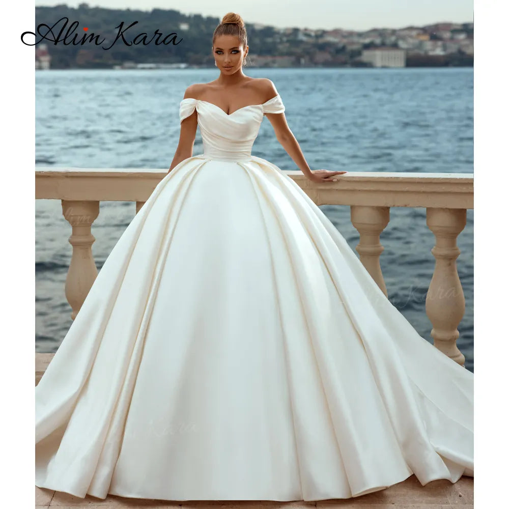 Best Sellers Sleeveless Wedding Dress  Satin Sweetheart Court Train Bridal Gown Princess Plus Size Custom Vestido De Novia