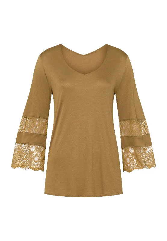 Women's Fashion Clothing Lilova Relaxed V-Neck Knit Top | Gold 76166-1246