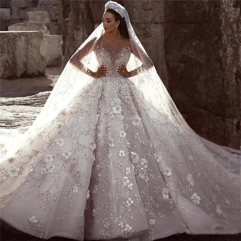 Luxury Fashion Glamorous Luxury Dubai Arabic Wedding Dress New Fashion Lace Ball Gowns Bride Dress Long Sleeves 3D Flowers Beading Gowns