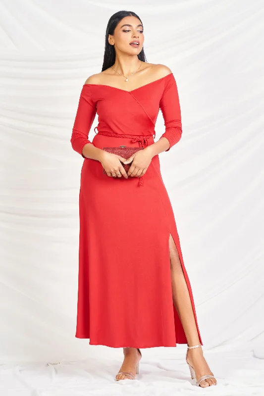 Effortless Everyday Wear Off Shoulder Maxi Dress - Slim Fit