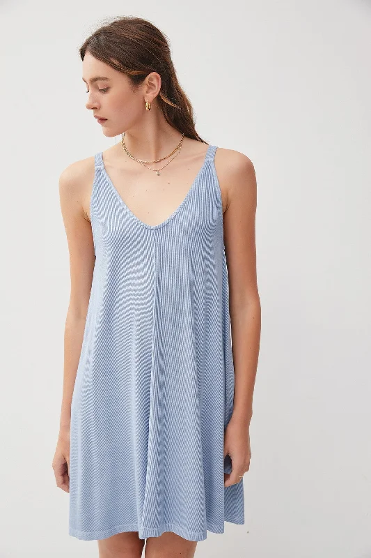 Unique Women's Fashion Pieces Blue Ribbed Sleeveless Front Seam Dress